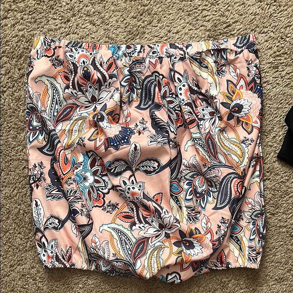 EUC L silky colorful paisley tube top